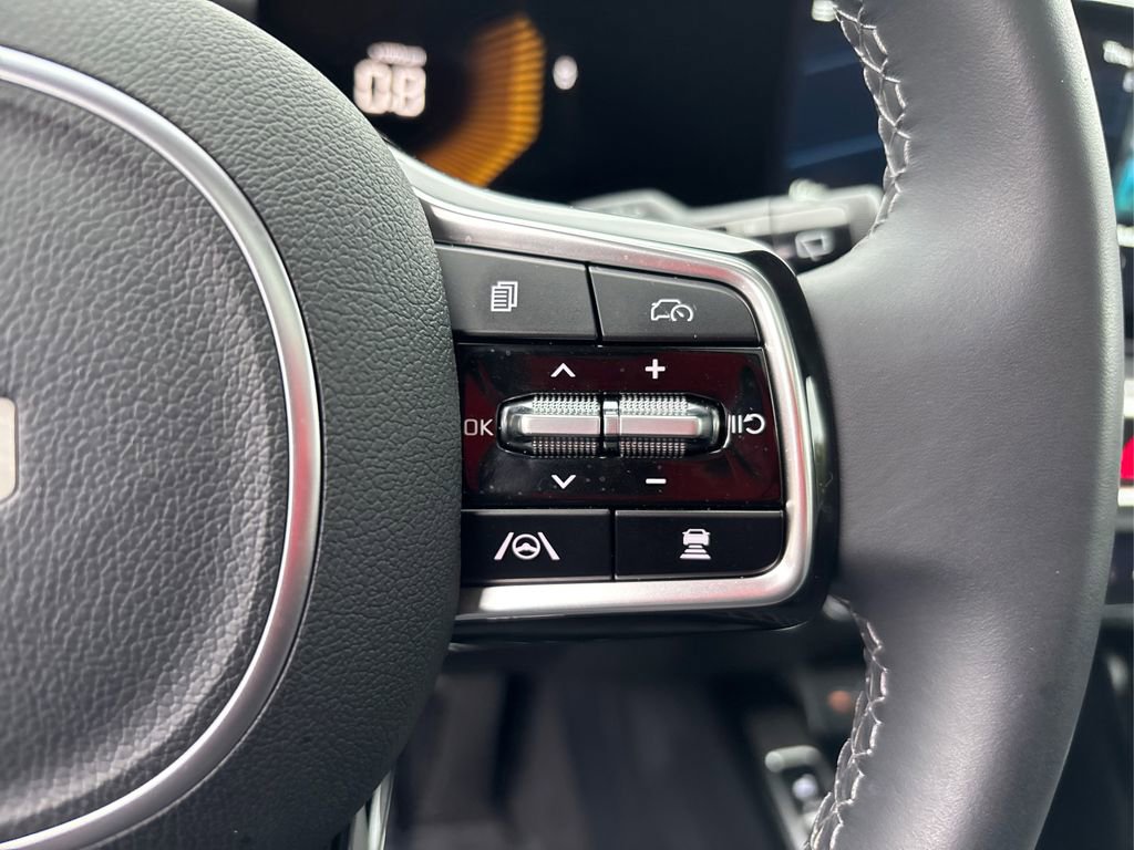 Certified 2025 Kia Sorento S w/ Panoramic Sunroof Package image 25