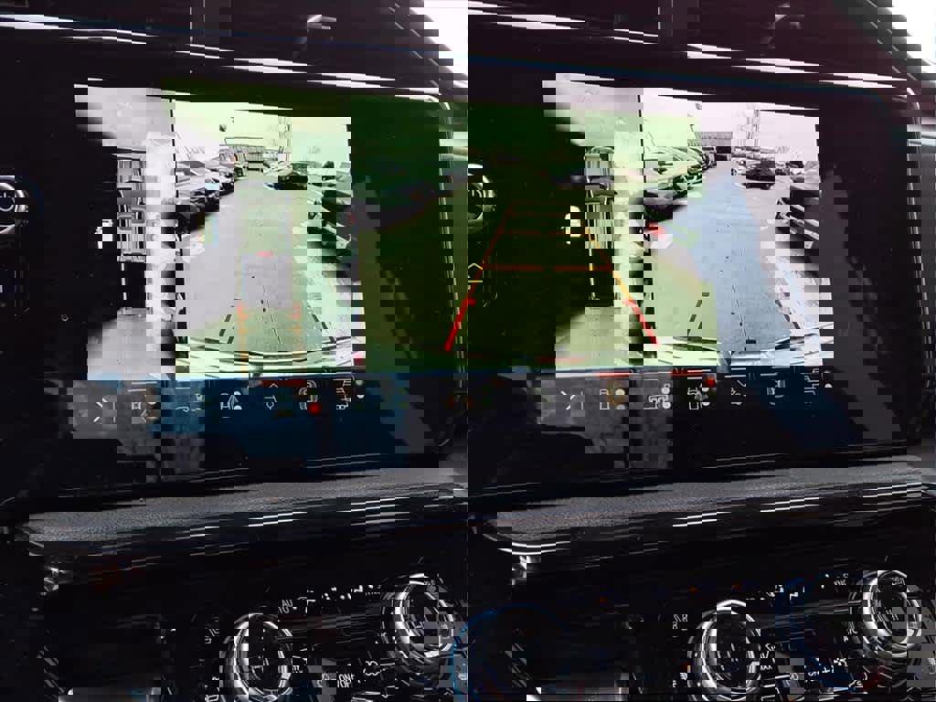 Used 2024 GMC Sierra 1500 AT4 w/ Technology Package image 17