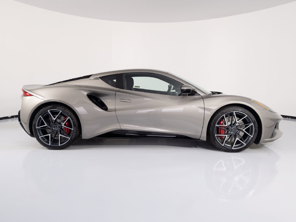 Used 2026 Lotus Emira SE RWD image 6