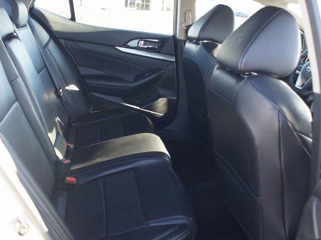 Used 2023 Nissan Maxima SV w/ Floor Mat Group image 22