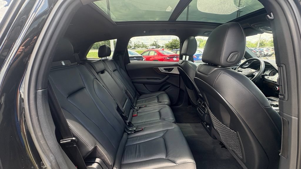 Used 2019 Audi Q7 2.0T Premium w/ Convenience Package AWD/4WD image 24
