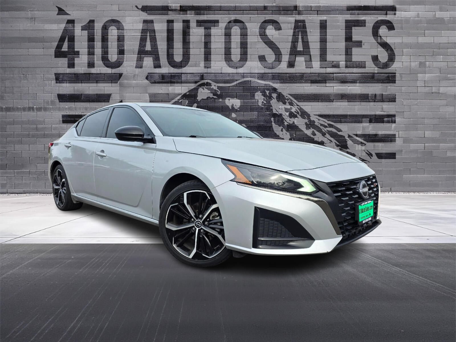 Used 2024 Nissan Altima 2.5 SR