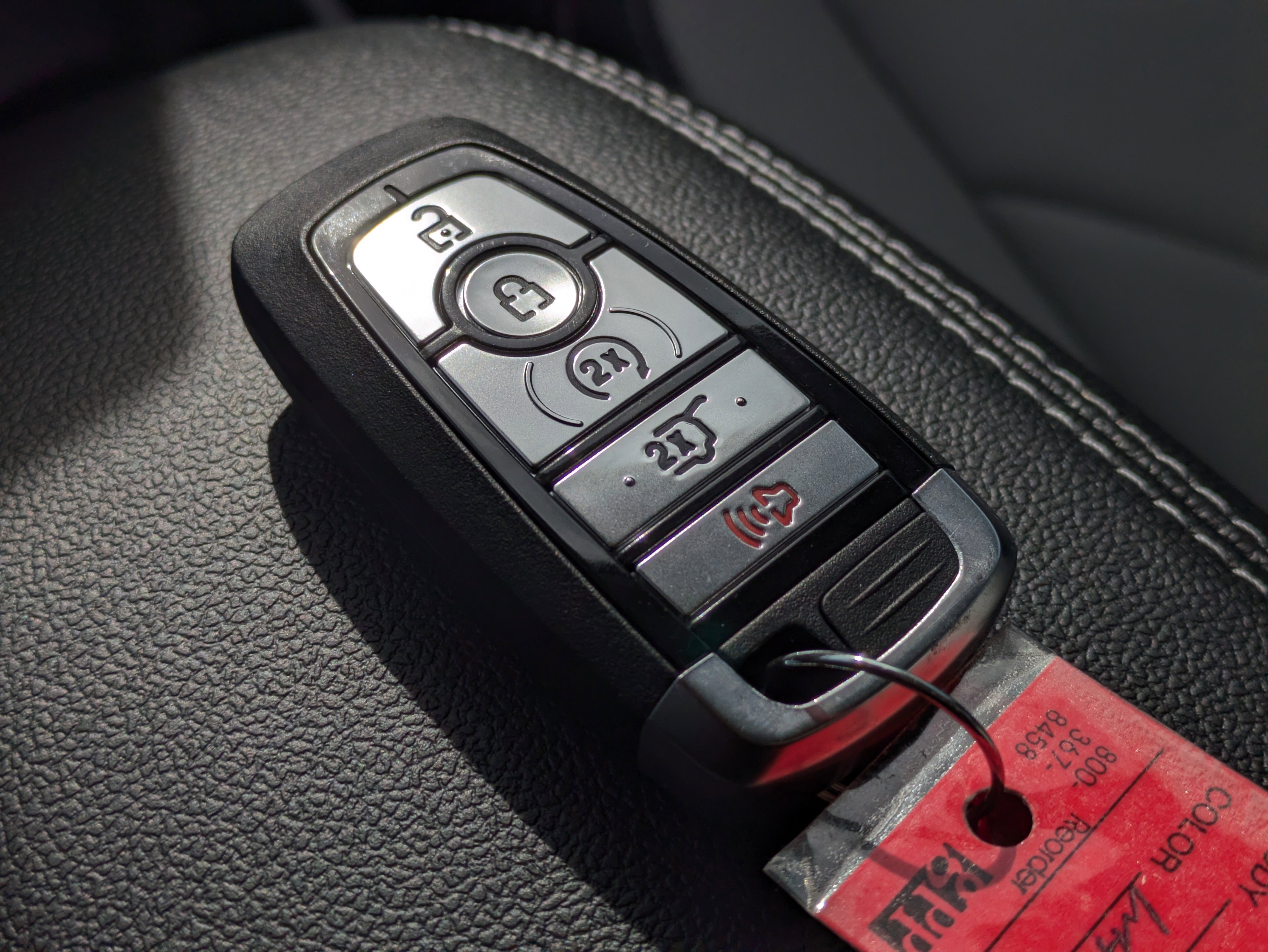 New 2026 Ford Escape SE w/ PHEV Premium Package FWD image 35
