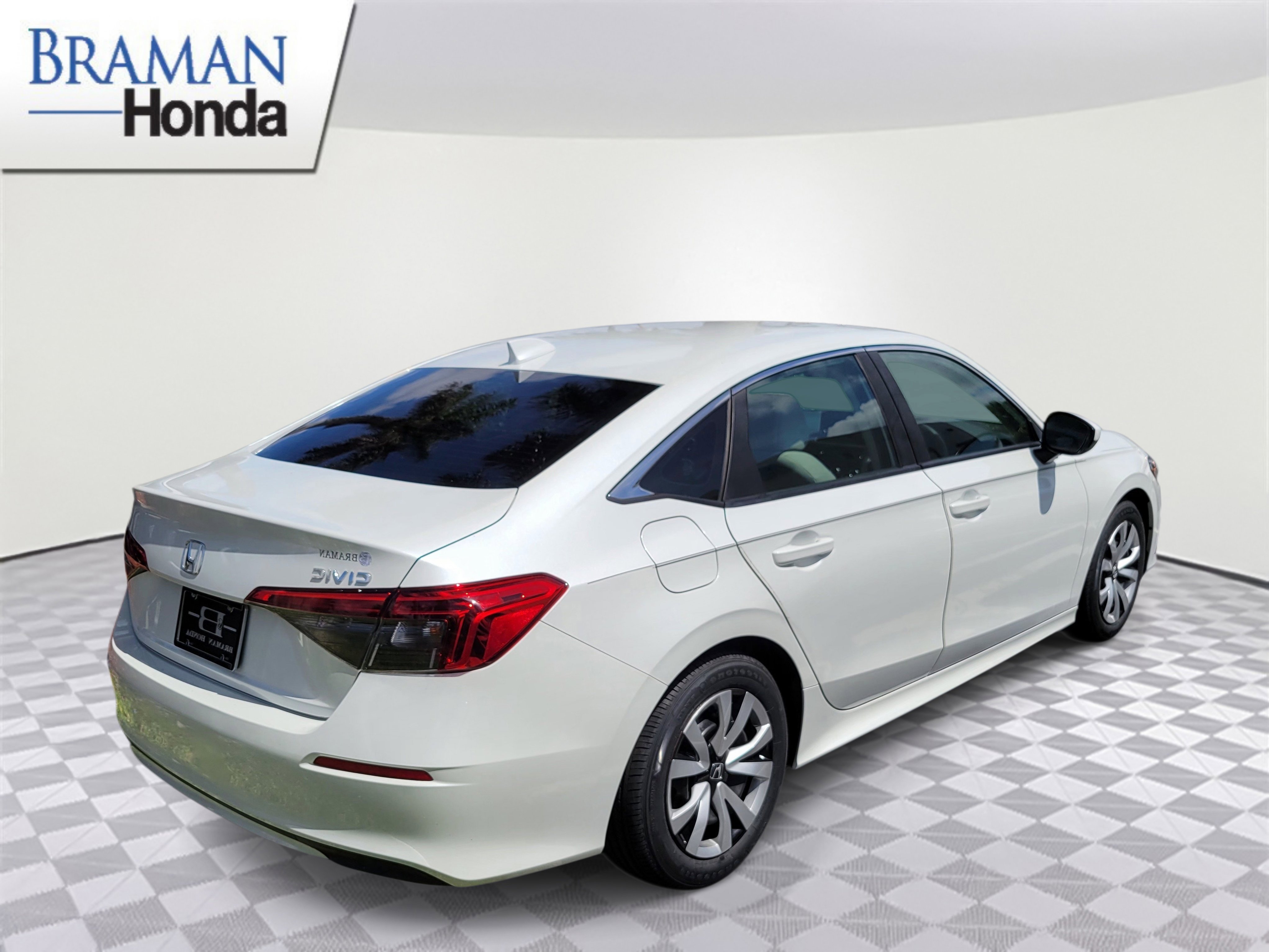 Certified 2024 Honda Civic LX image 3