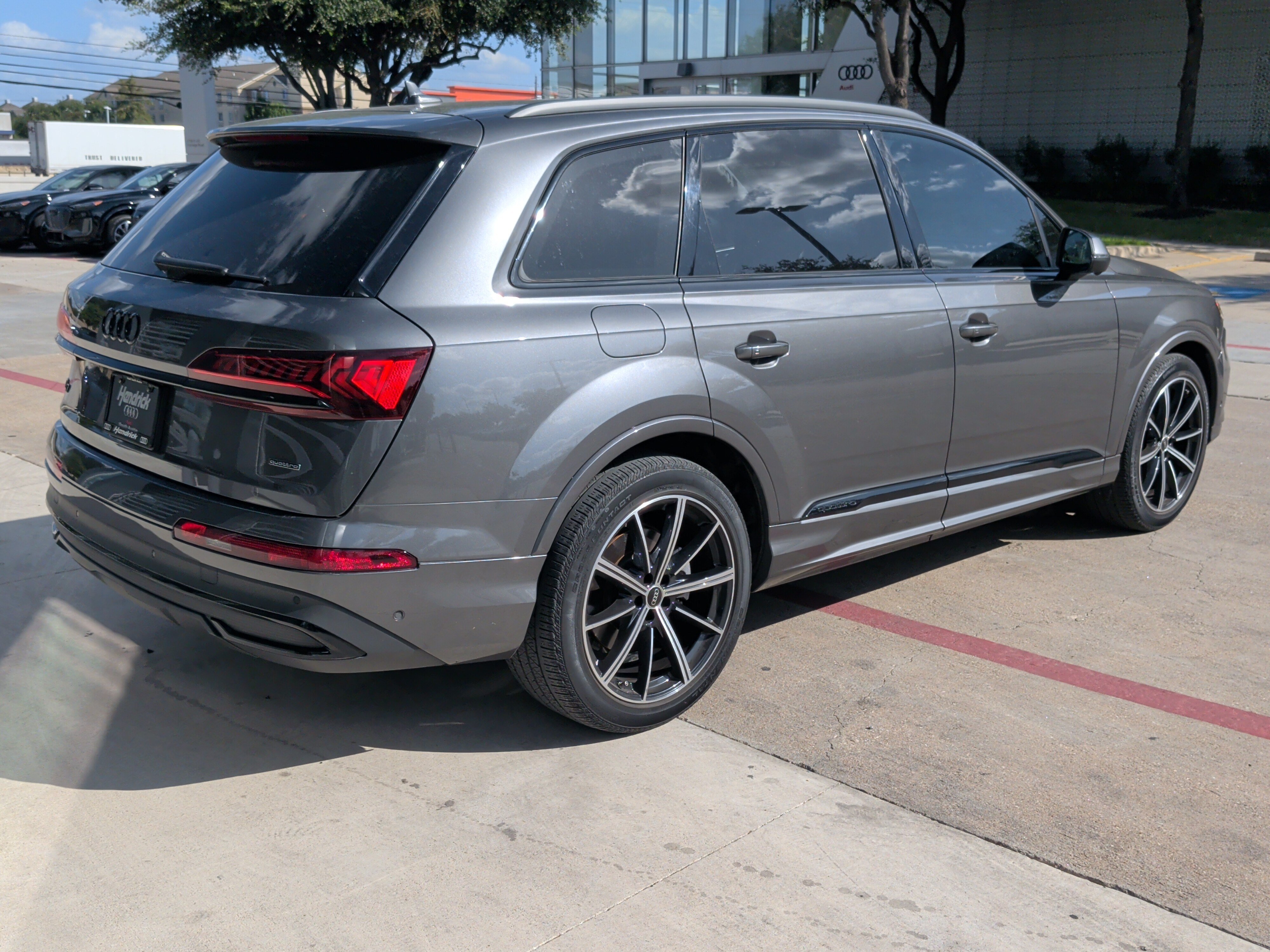 Certified 2023 Audi Q7 3.0T Prestige AWD/4WD image 10