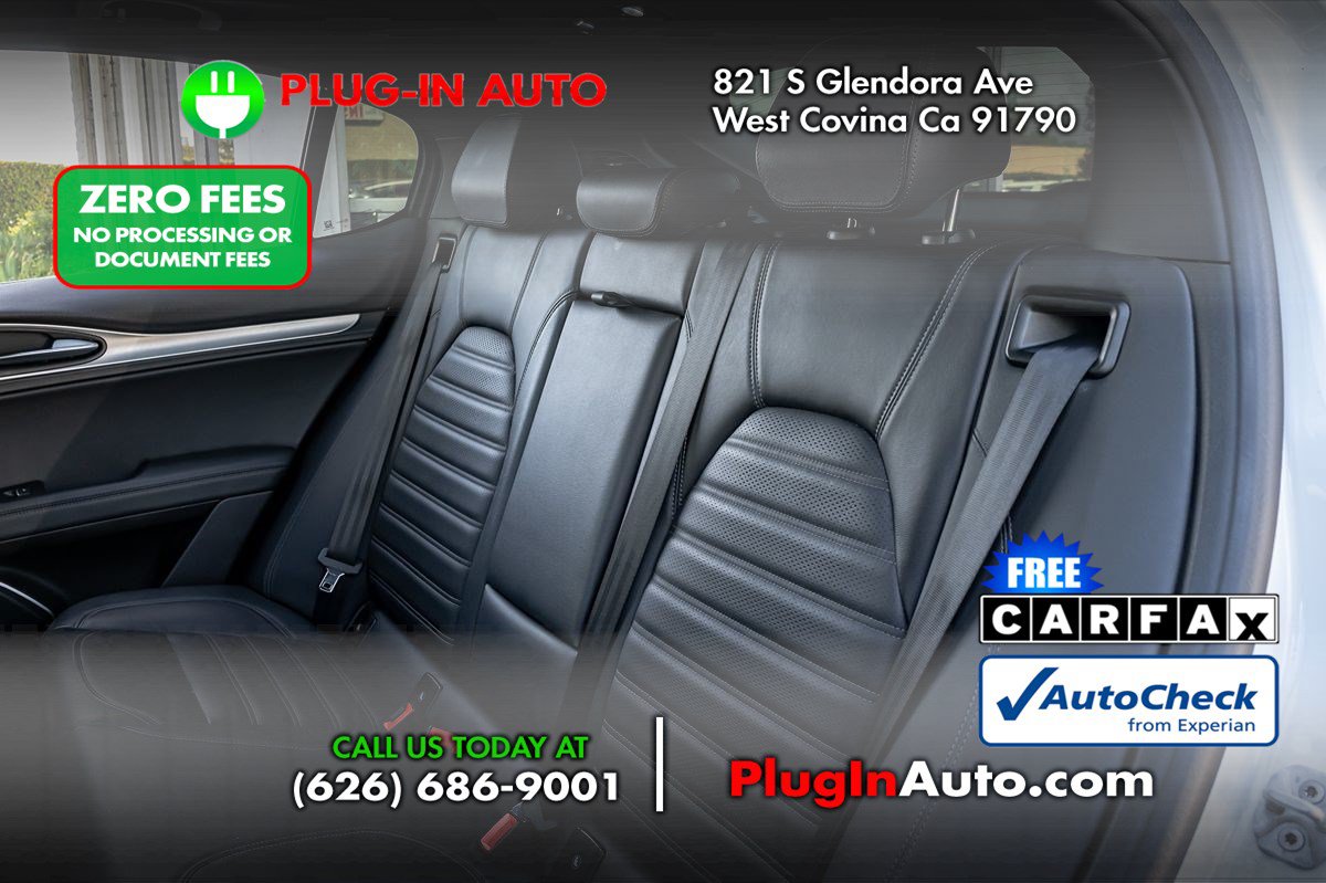 Used 2022 Alfa Romeo Stelvio Veloce AWD/4WD image 11