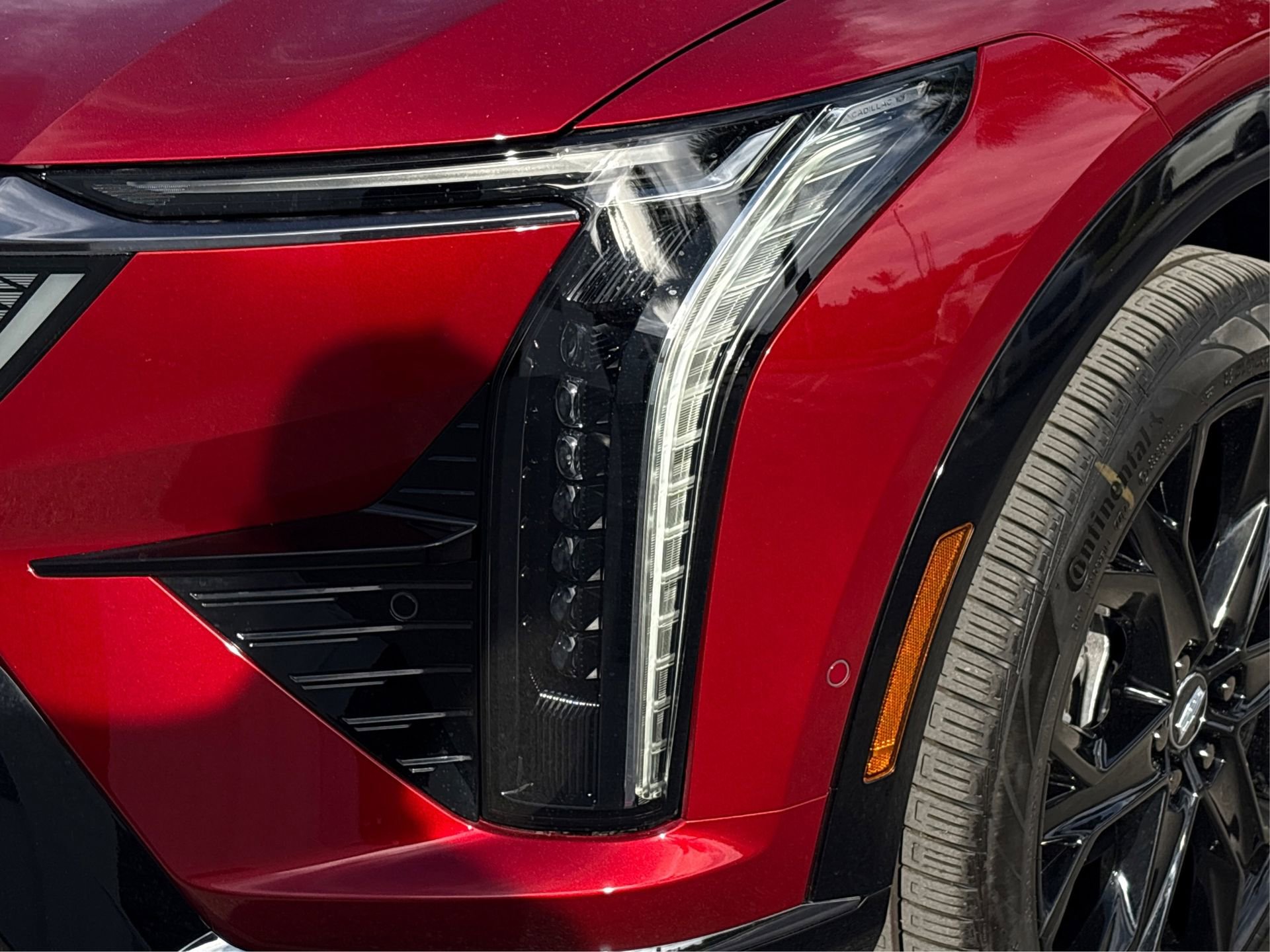 New 2025 Cadillac Optiq Sport 1 w/ LPO, ONYX Package image 14