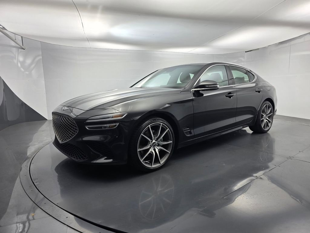 Used 2023 Genesis G70 2.0T RWD image 8