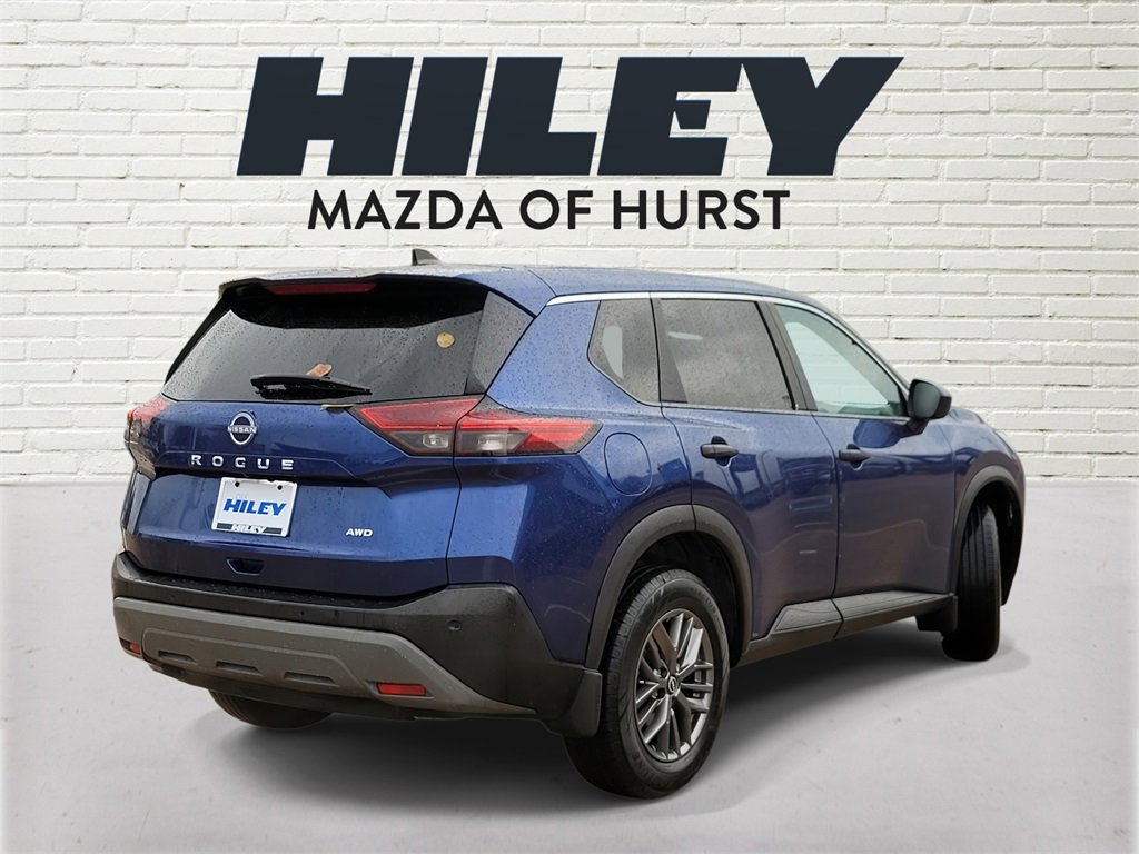 Used 2023 Nissan Rogue S image 5