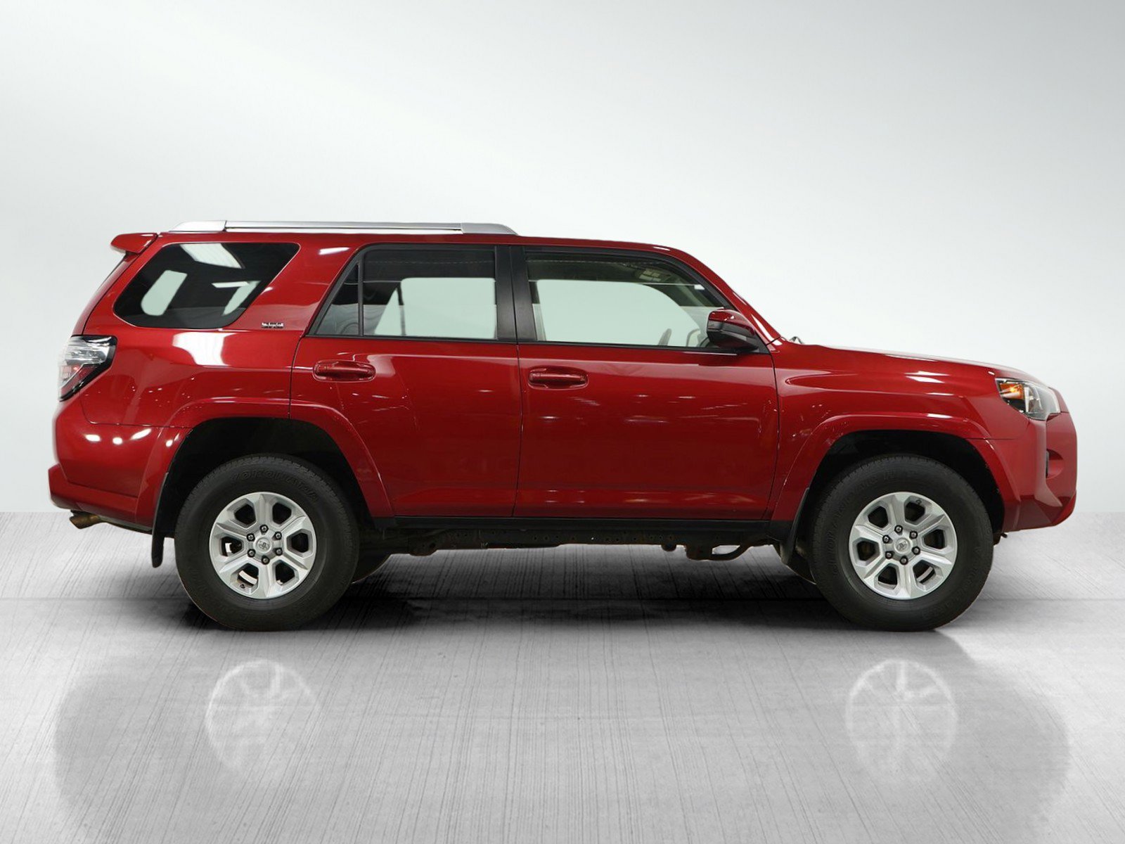 Used 2018 Toyota 4Runner SR5 image 8