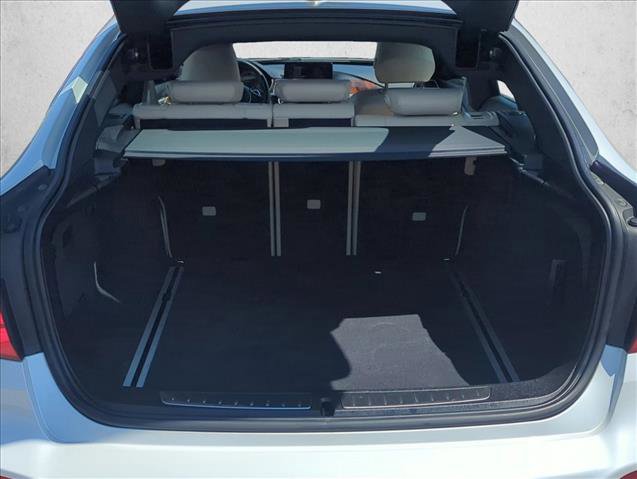 Used 2017 BMW 330i Gran Turismo xDrive AWD/4WD image 6
