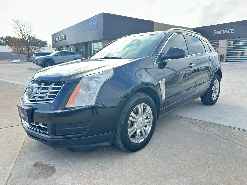 Used 2013 Cadillac SRX Luxury w/ Driver Assist Package image 2