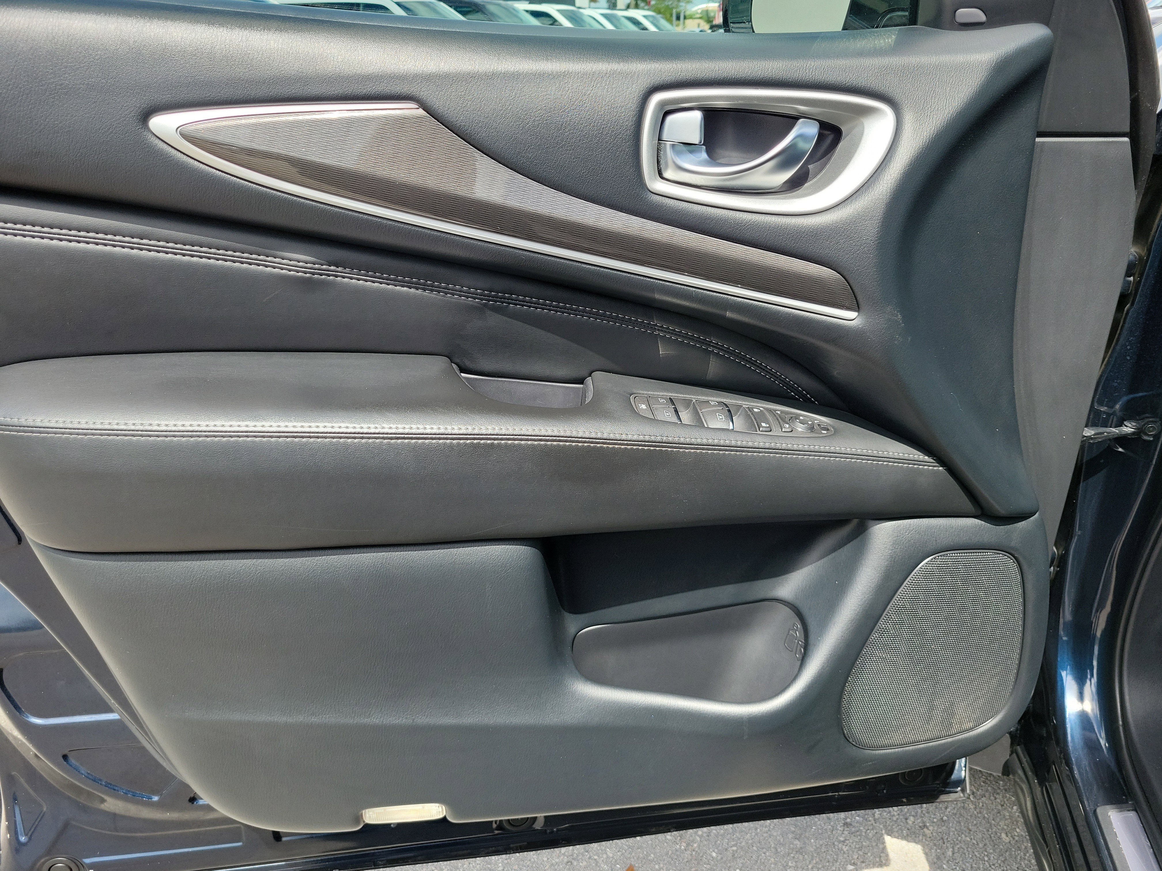 Used 2020 INFINITI QX60 Pure AWD/4WD image 29