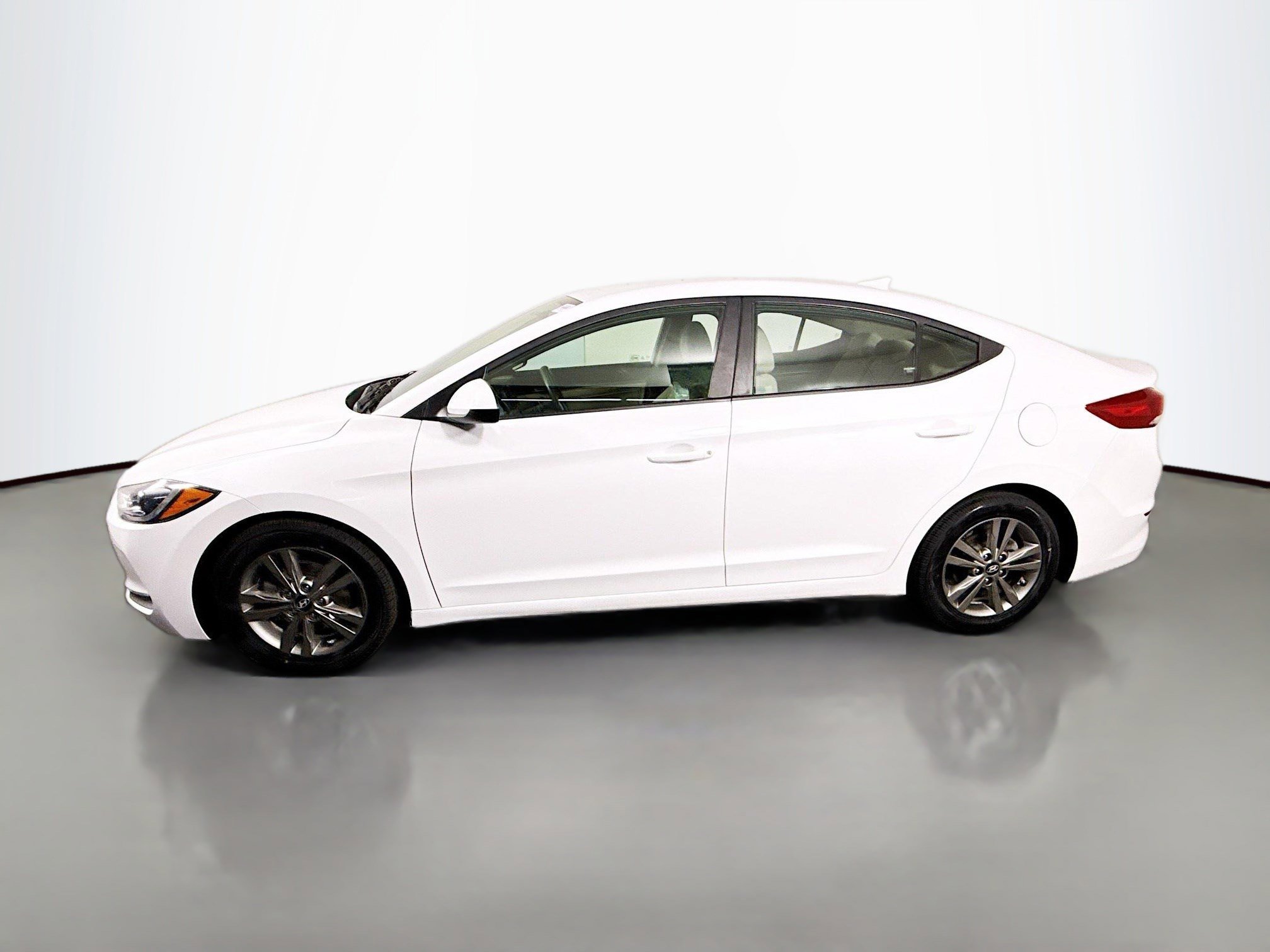 Used 2018 Hyundai Elantra SEL image 6