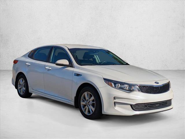 Used 2017 Kia Optima LX FWD image 3
