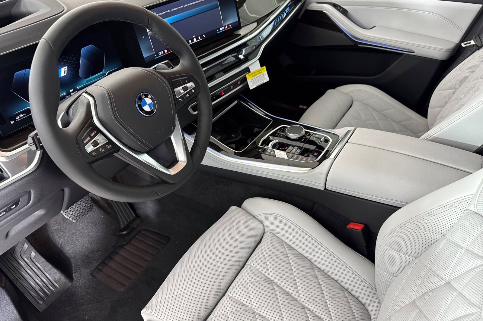 New 2026 BMW X5 xDrive50e AWD/4WD image 4