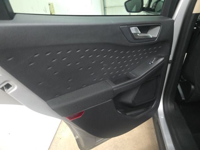 Used 2020 Ford Escape SE FWD image 13