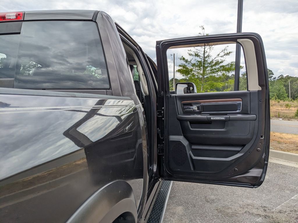 Used 2016 RAM 1500 Laramie w/ Convenience Group AWD/4WD image 61