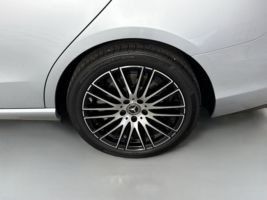 Used 2025 Mercedes-Benz C 300 4MATIC Sedan image 30