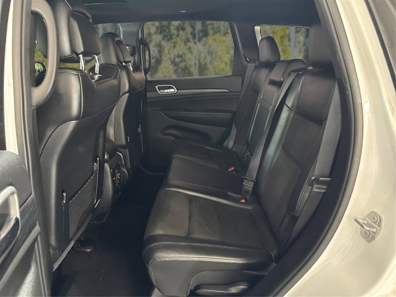 Used 2020 Jeep Grand Cherokee Altitude AWD/4WD image 10