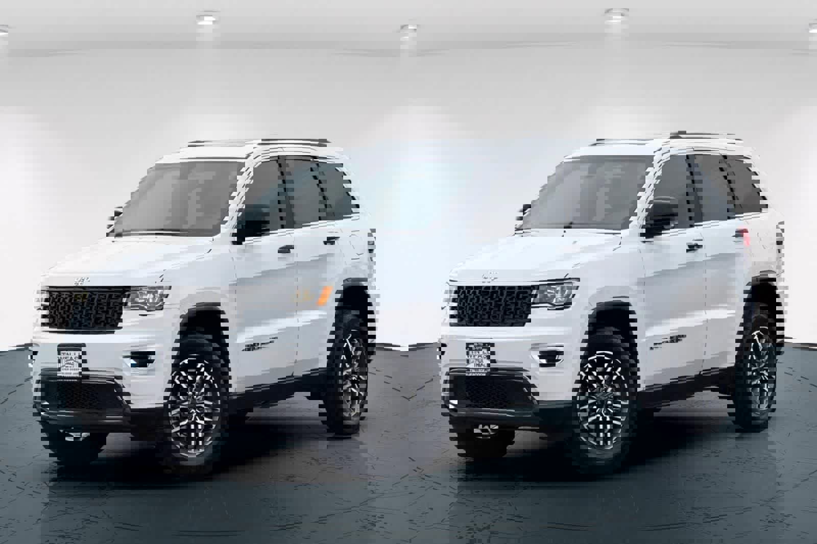 Used 2022 Jeep Grand Cherokee Limited image 1