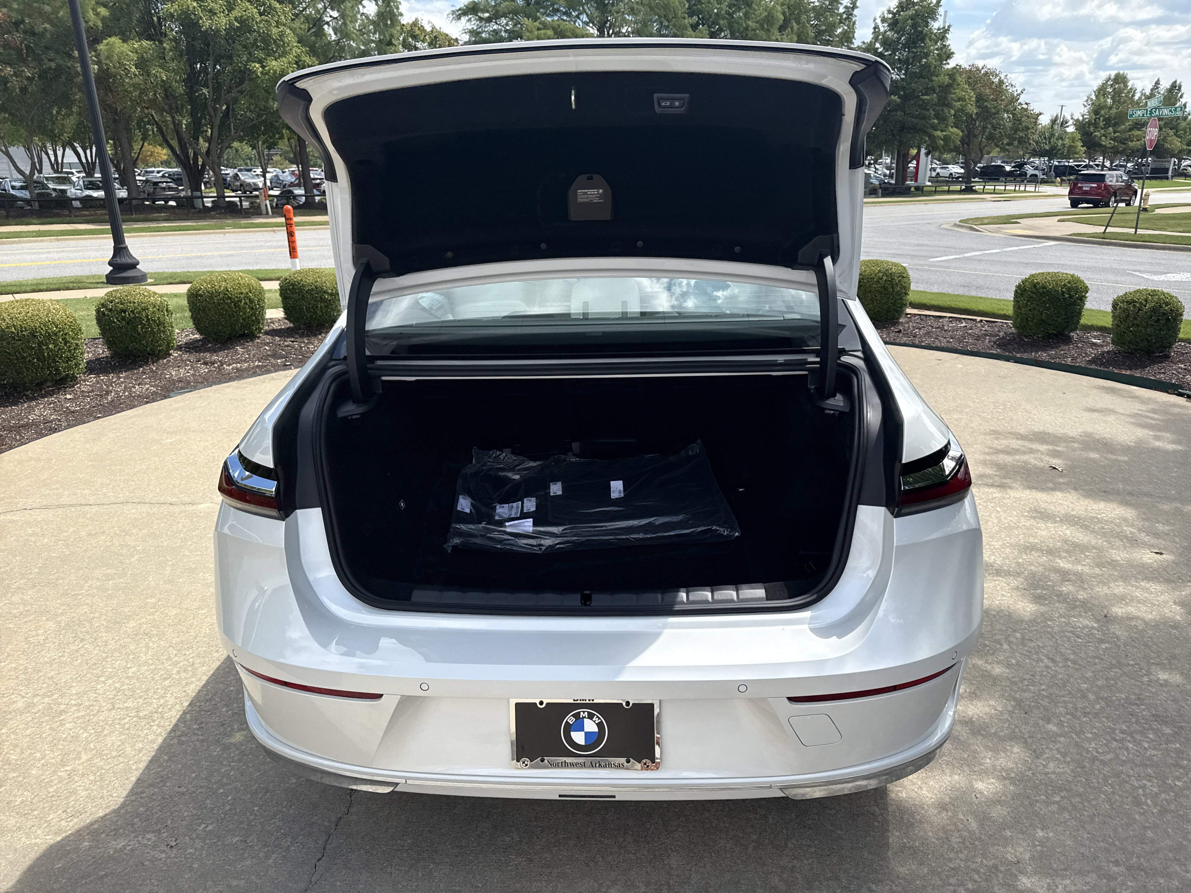 New 2026 BMW i7 eDrive50 image 24