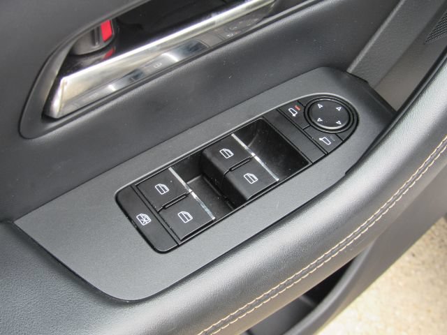 Used 2024 MAZDA CX-90 Plug-In Hybrid w/ Preferred AWD/4WD image 29