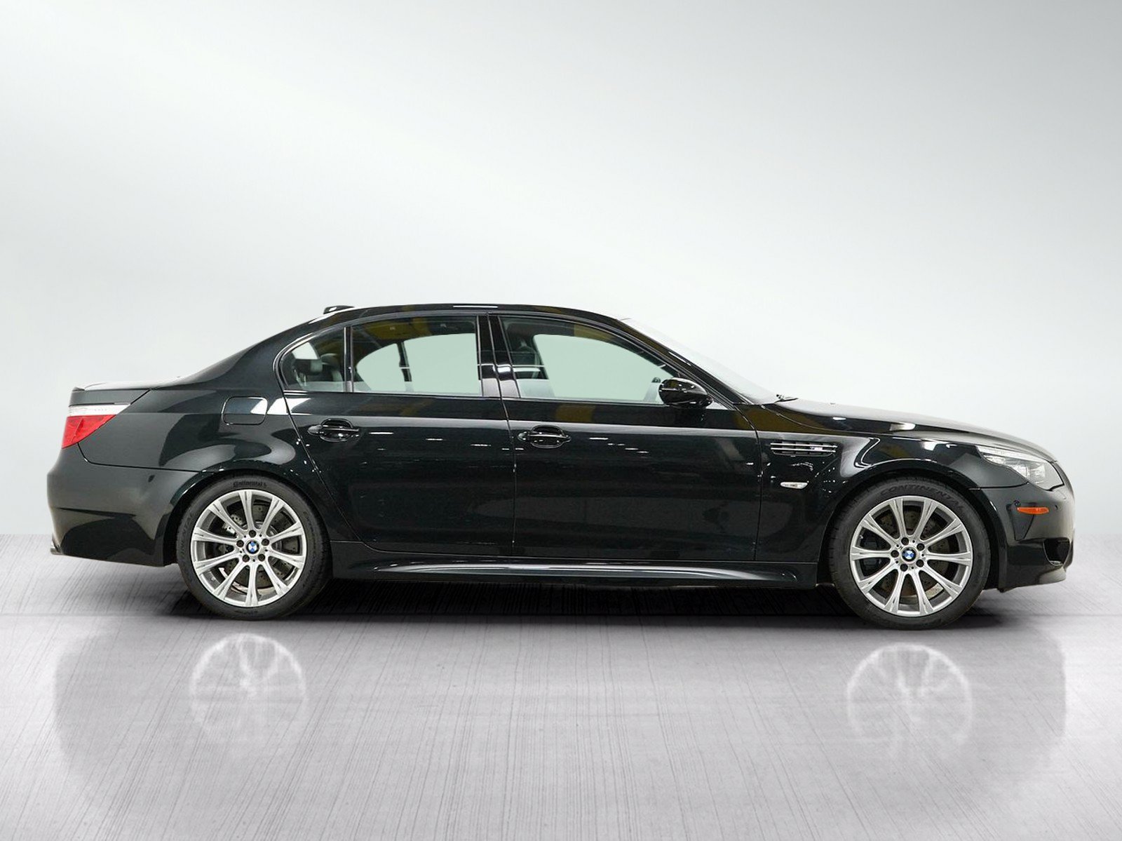 Used 2008 BMW M5 RWD image 6