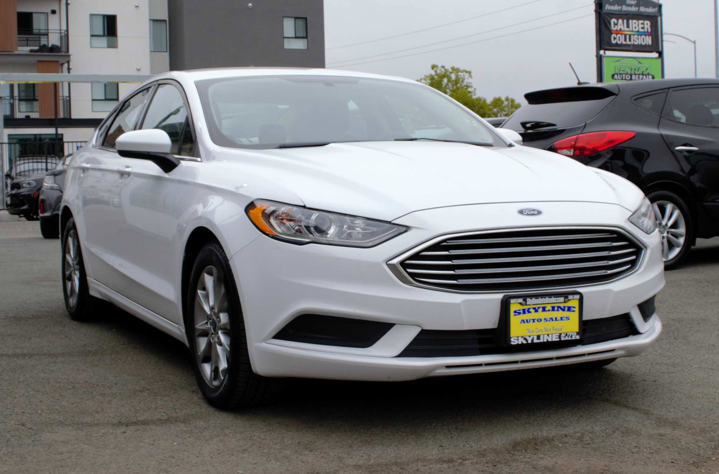 Used 2017 Ford Fusion SE w/ Fusion SE Technology Package