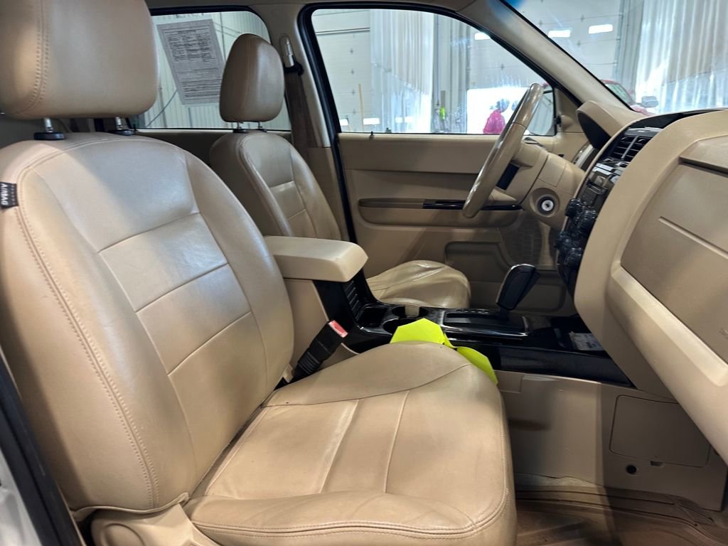 Used 2008 Ford Escape Limited image 31