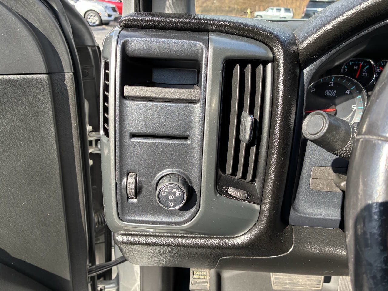 Used 2018 Chevrolet Silverado 1500 LT w/ All Star Edition RWD image 15