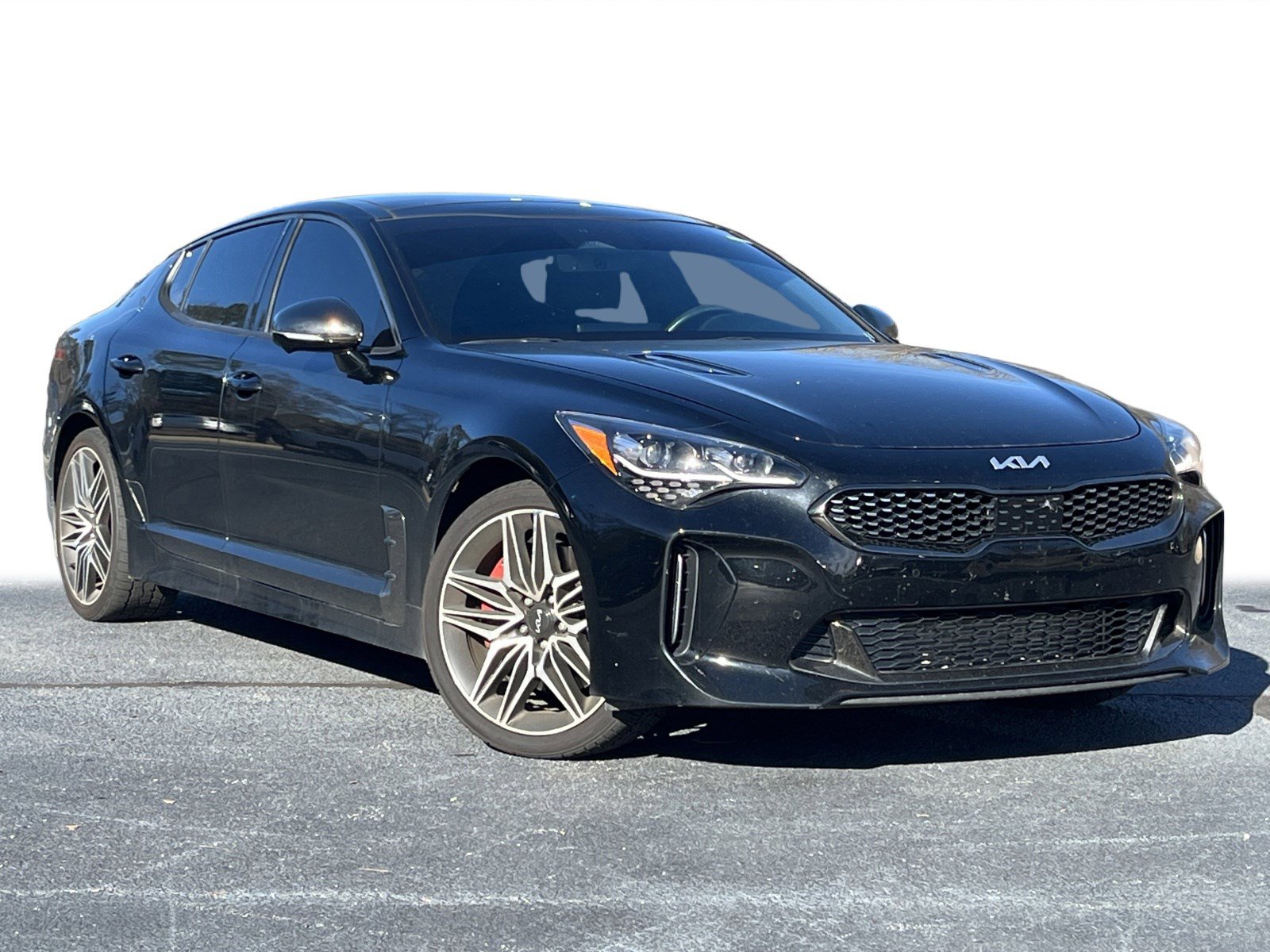 Certified 2023 Kia Stinger GT2 image 2