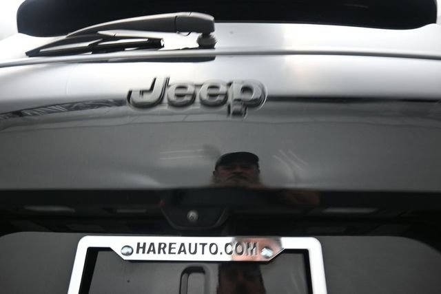 Used 2023 Jeep Grand Cherokee L Laredo AWD/4WD image 27