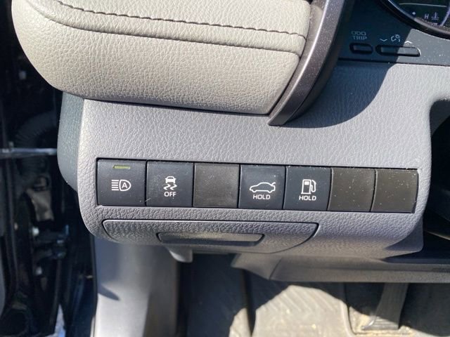 Used 2022 Toyota Camry SE FWD image 20