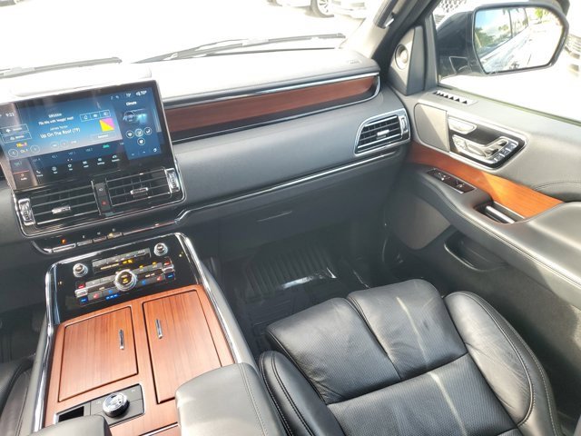 Used 2022 Lincoln Navigator Reserve image 20