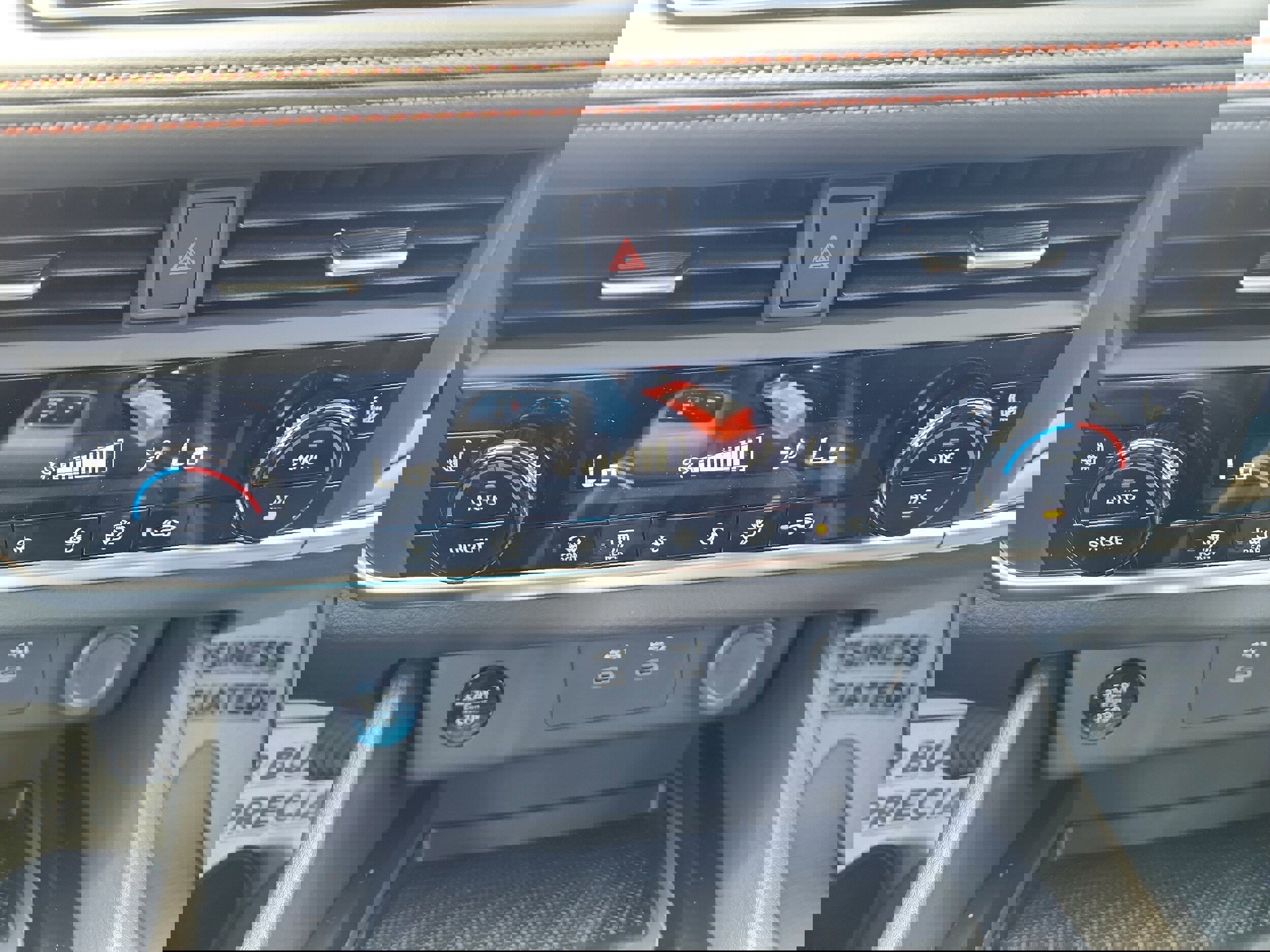 New 2026 Nissan Rogue SV image 15