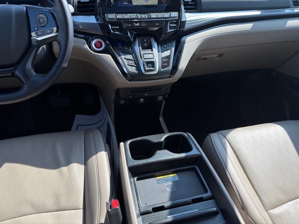 Certified 2024 Honda Odyssey Elite image 16