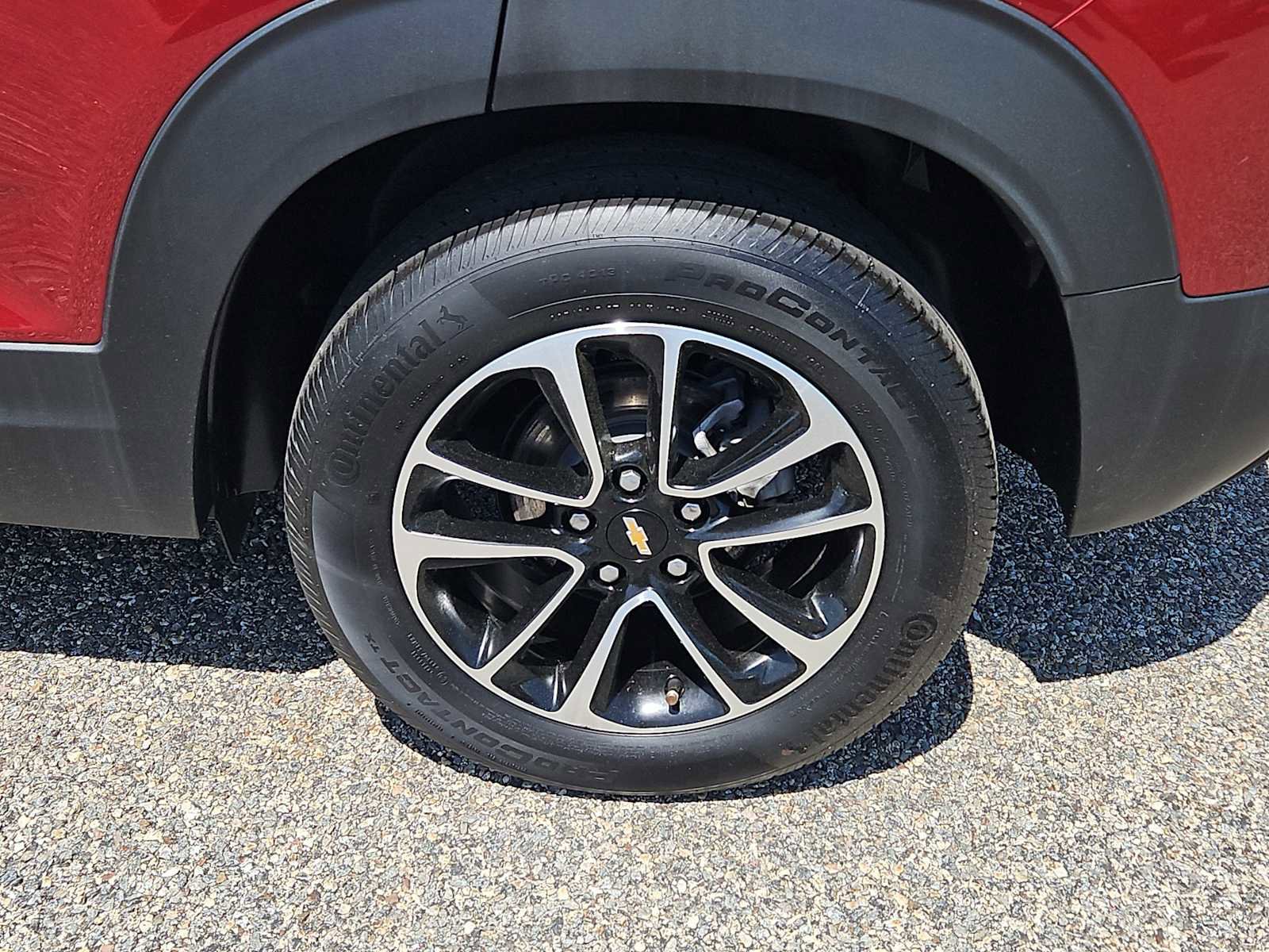 Used 2024 Chevrolet TrailBlazer LT w/ Convenience Package AWD/4WD image 8