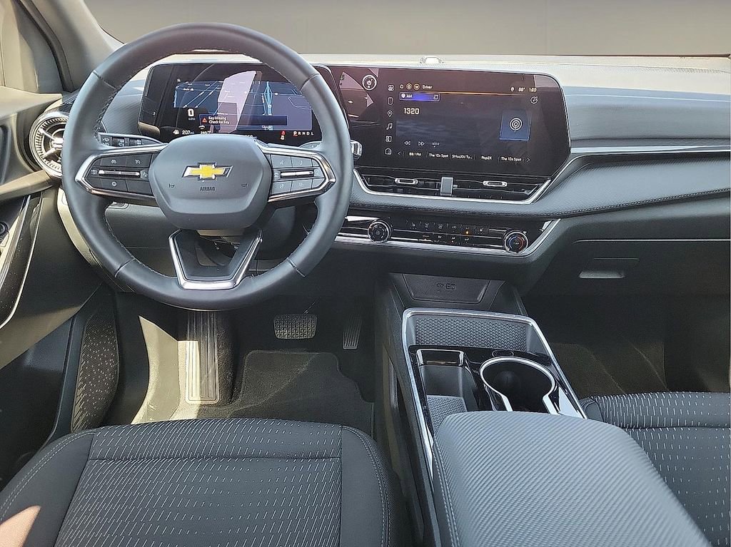 Used 2025 Chevrolet Equinox LT AWD/4WD image 10