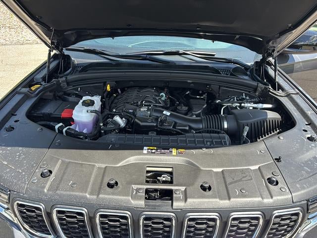 New 2026 Jeep Grand Cherokee Laredo X AWD/4WD image 13
