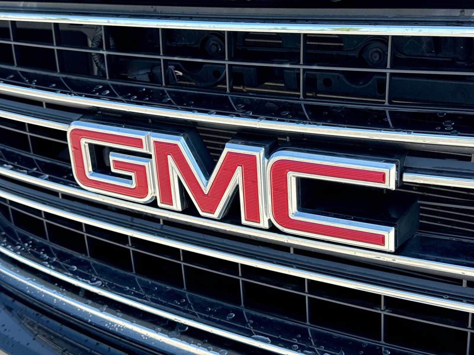 Used 2016 GMC Yukon SLT w/ Open Road Package AWD/4WD image 11
