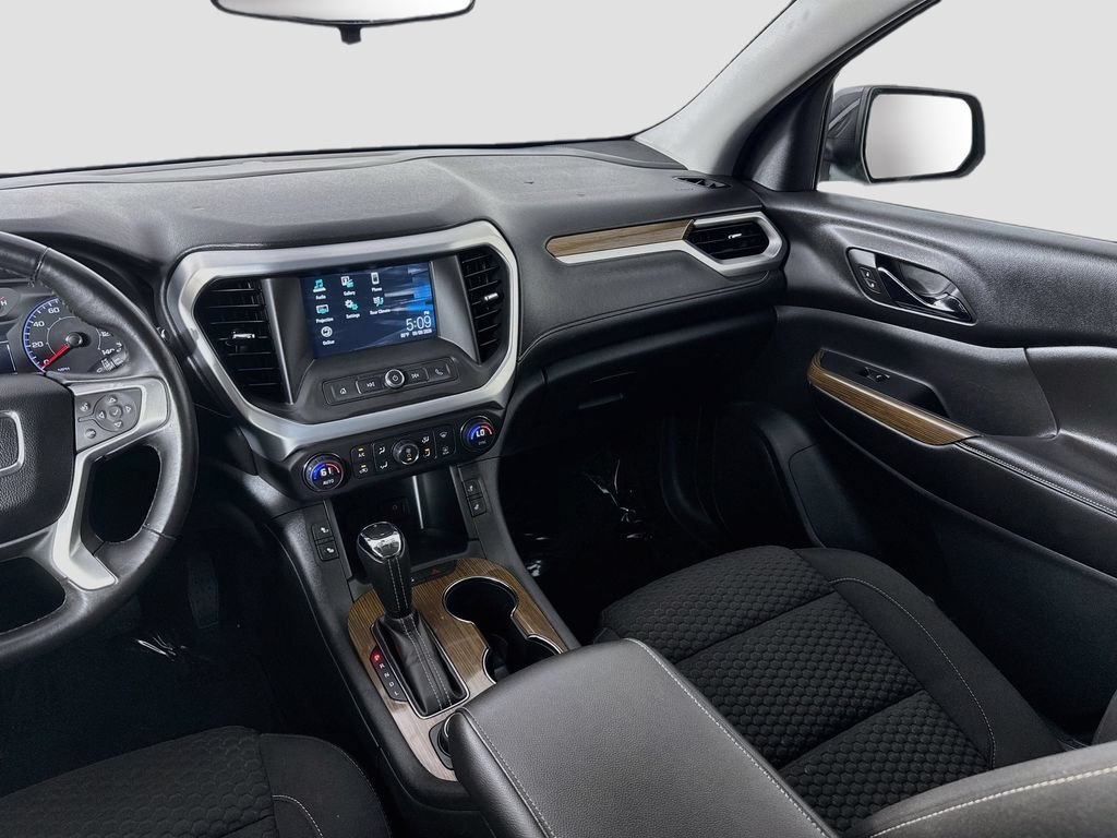 Used 2017 GMC Acadia SLE AWD/4WD image 27