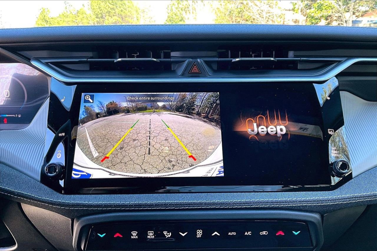 New 2026 Jeep Cherokee Laredo image 13