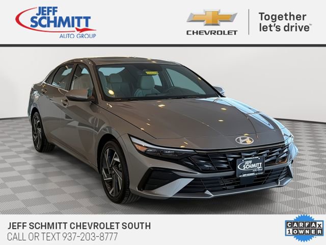 Used 2025 Hyundai Elantra Limited image 1