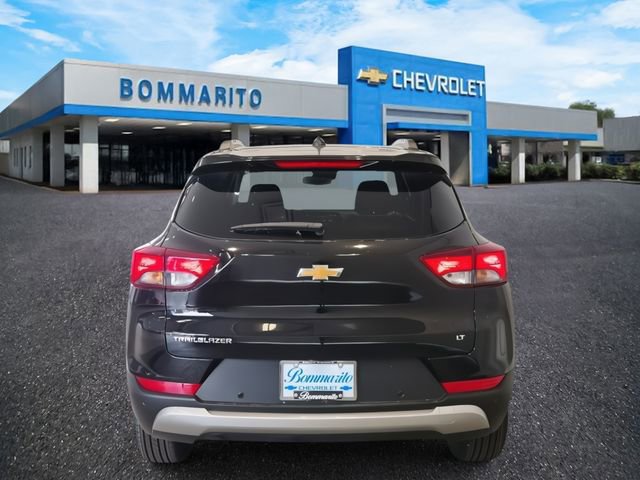 Used 2025 Chevrolet TrailBlazer LT w/ Convenience Package image 4