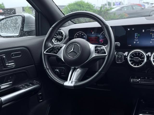 Used 2025 Mercedes-Benz GLA 250 4MATIC image 25