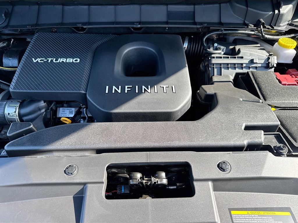 Used 2027 INFINITI QX60 Pure w/ Cargo Package FWD image 33