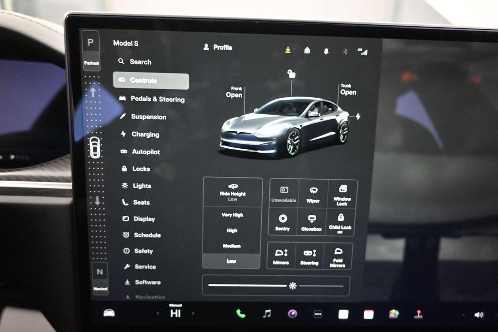 Used 2022 Tesla Model S Plaid AWD/4WD image 13