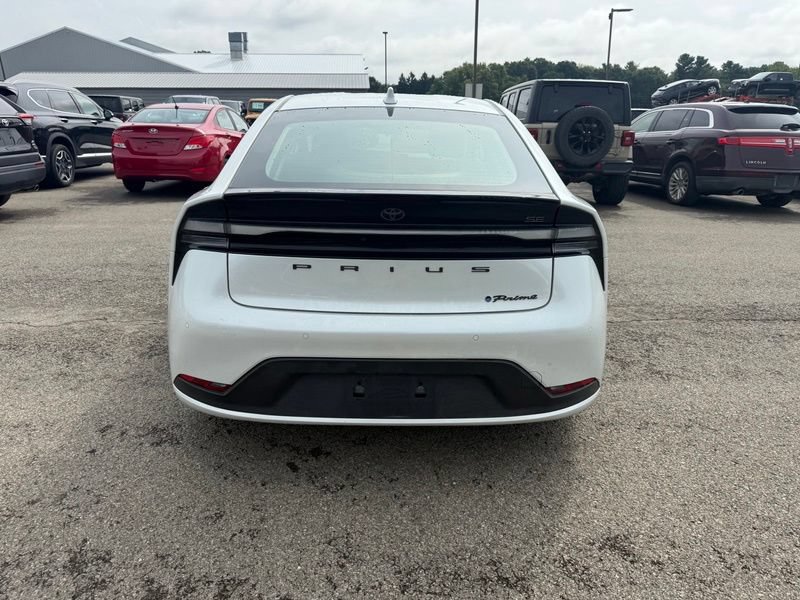 Used 2023 Toyota Prius Prime FWD image 14
