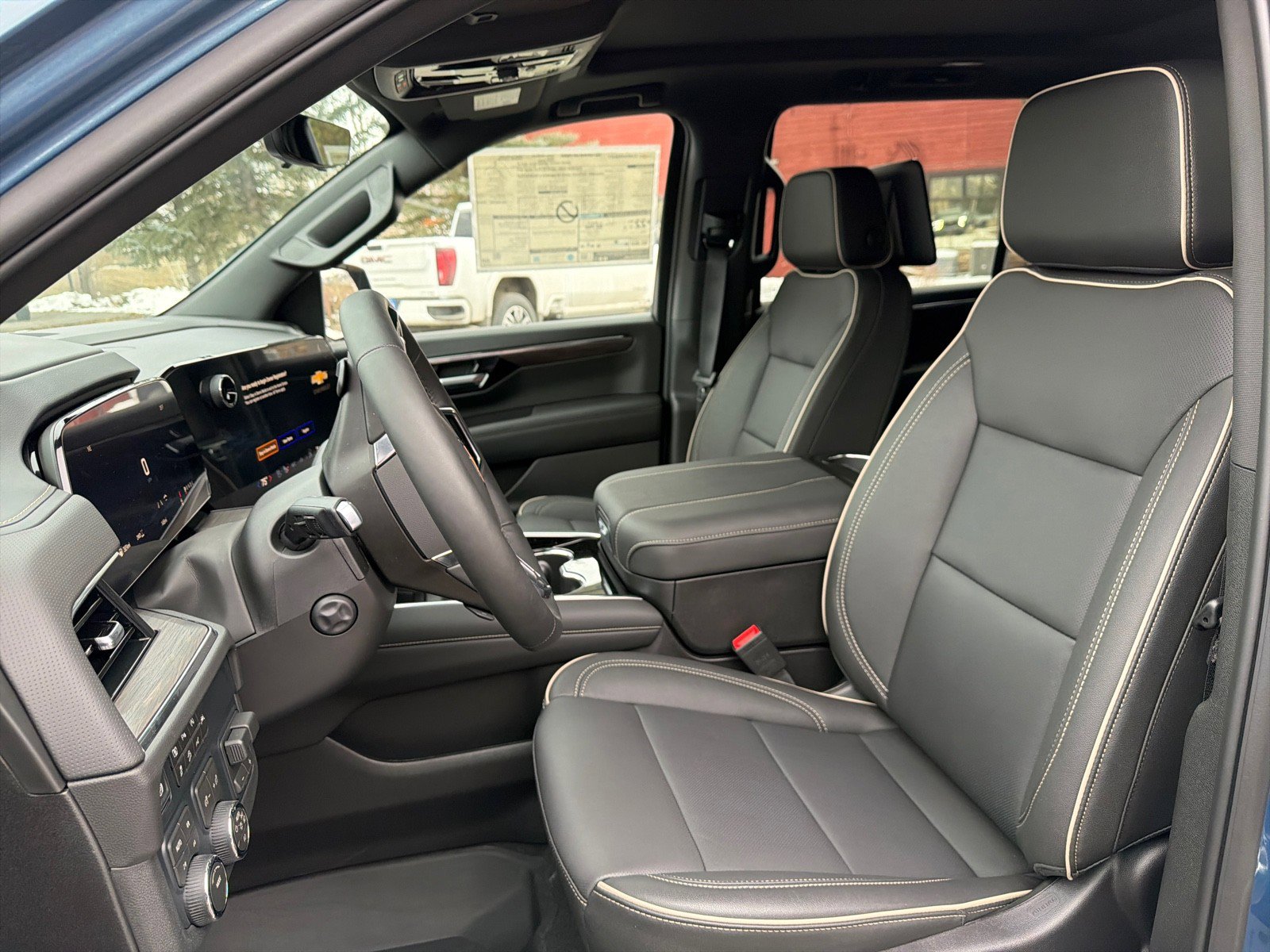 New 2026 Chevrolet Suburban Premier image 22